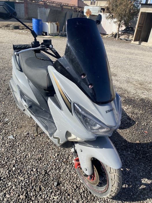 В продаже Макси скутер срочно