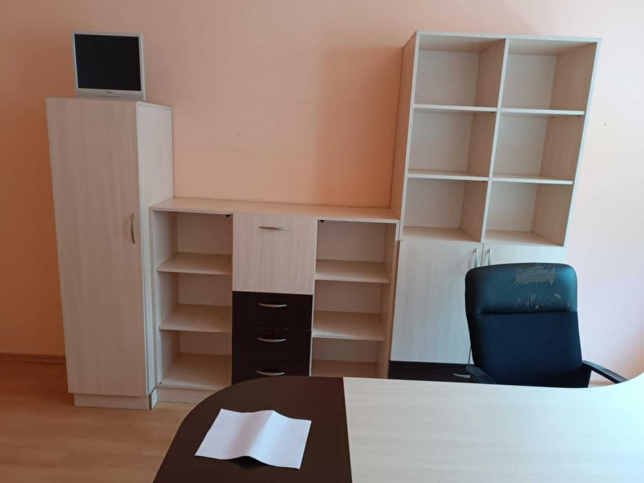 Дава се под наем Офис в Перник, Бели брег - 20 кв.м за 153 € - Снимка #5