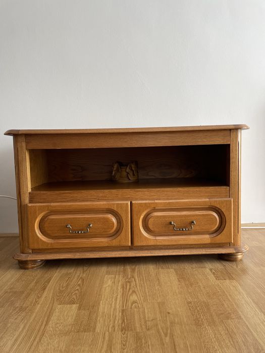 Mobila dormitor -lemn masiv