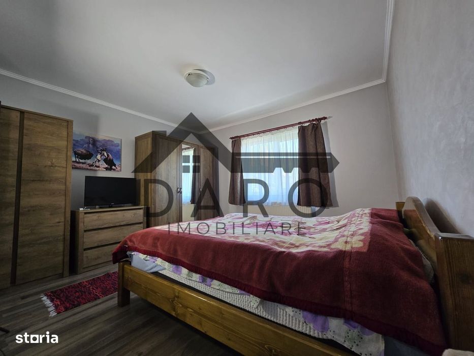 Casa in Livezeni , 140  mp utili , in centrul localitatii .