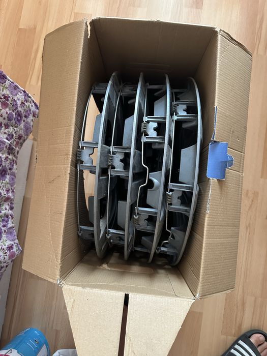 Capace Audi r16 impecabile