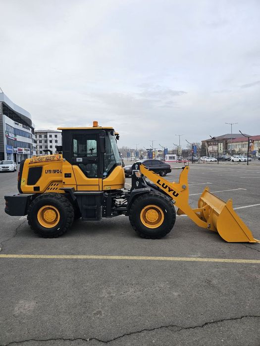 Погрузчик 0.3куб Автомат