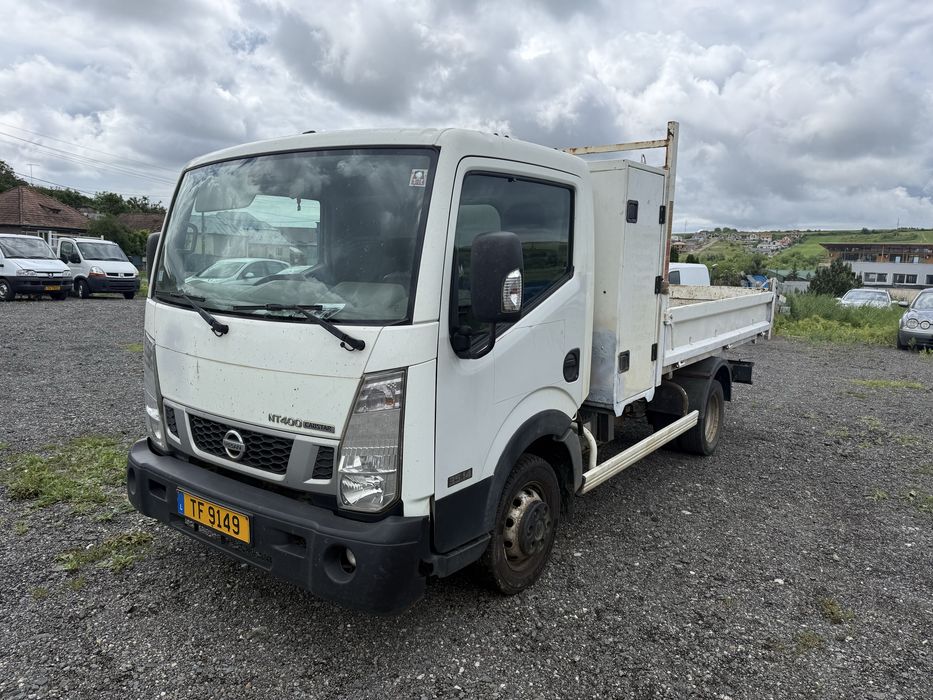 Nissan cabstar NT400 basculanta