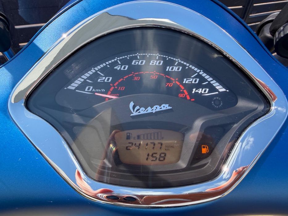 Vand Vespa GTS 300
