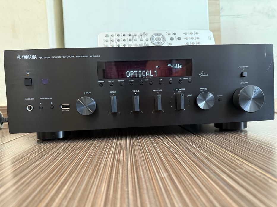 Yamaha R-N500 Стерео