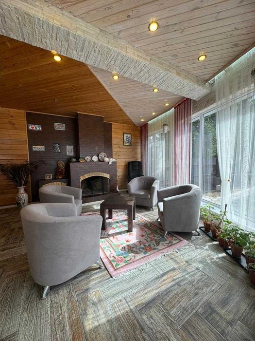 дом в Мичурино 229 кв