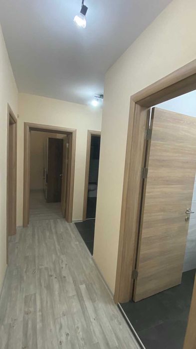 Дава се под наем Тристаен апартамент в Пловдив, Остромила - 95 кв.м за 433.5 € - Снимка #5