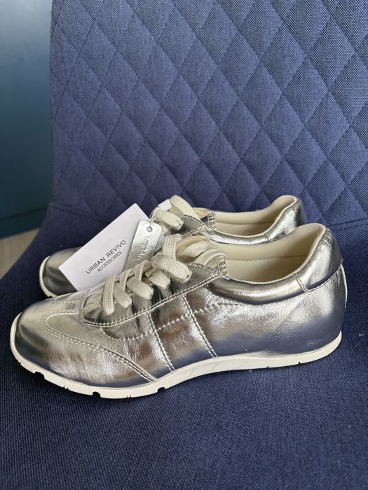 Кросовки кожаные