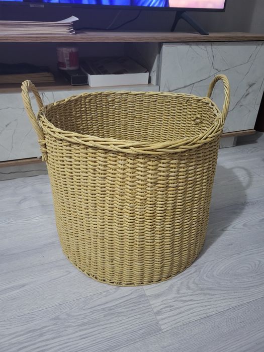 Плетёная корзина