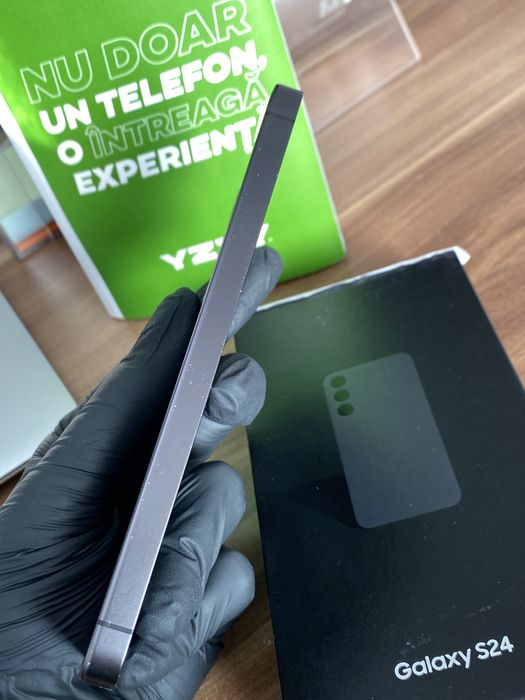Samsung Galaxy S24 Duos / Garanție 24 luni / 128 Gb / Foarte bun |