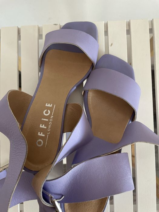 Дамски сандали лилави
