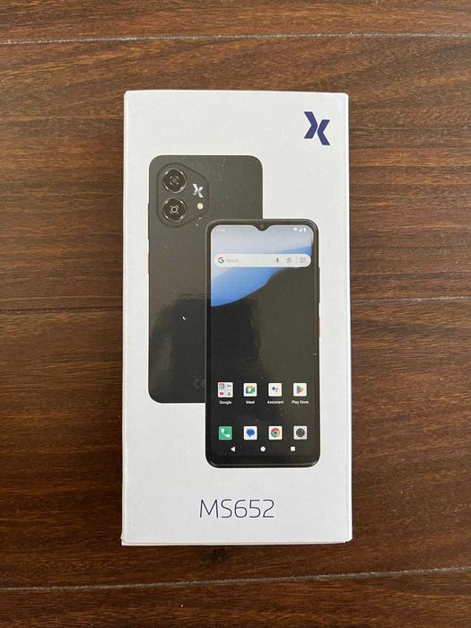 Telefon mobil Maxcom MS652