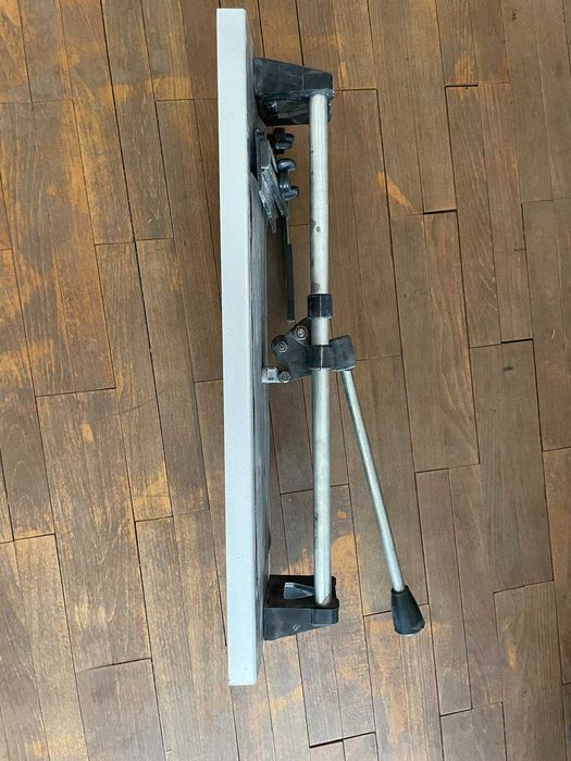 Машина за рязане на фаянс и теракот