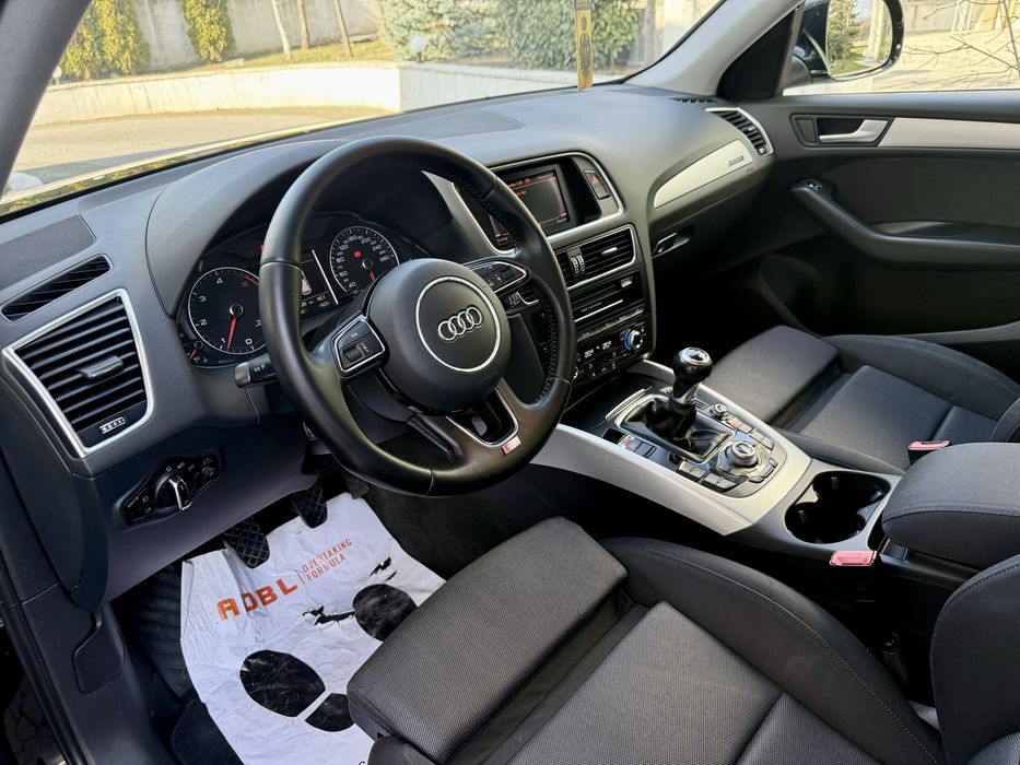 Audi Q5 Facelift 2.0 TDI Quattro An 2014! Garantie 12 Luni !