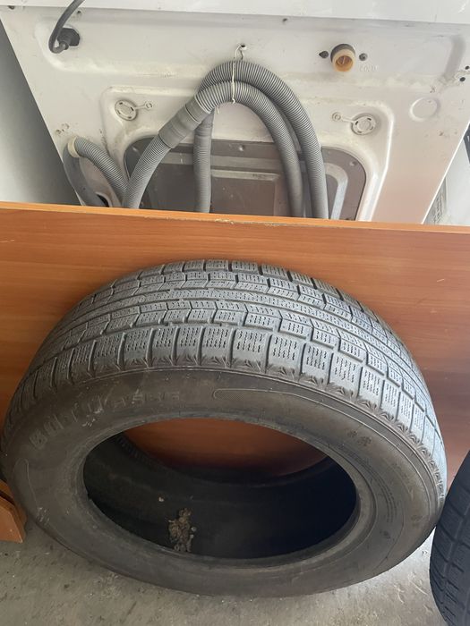 Продам резину 16размер