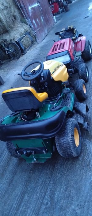 Vand tractor de tuns iarba yard Man 17cp