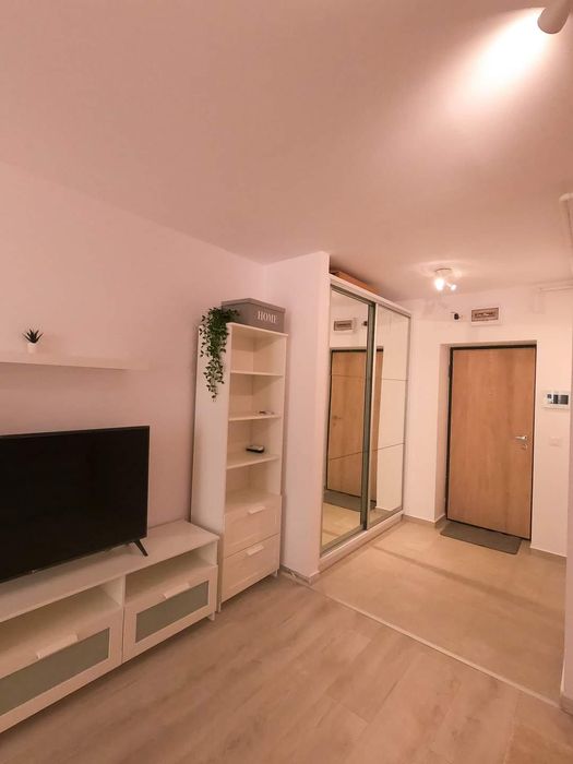 Garsonieră Hils Pallady și loc parcare