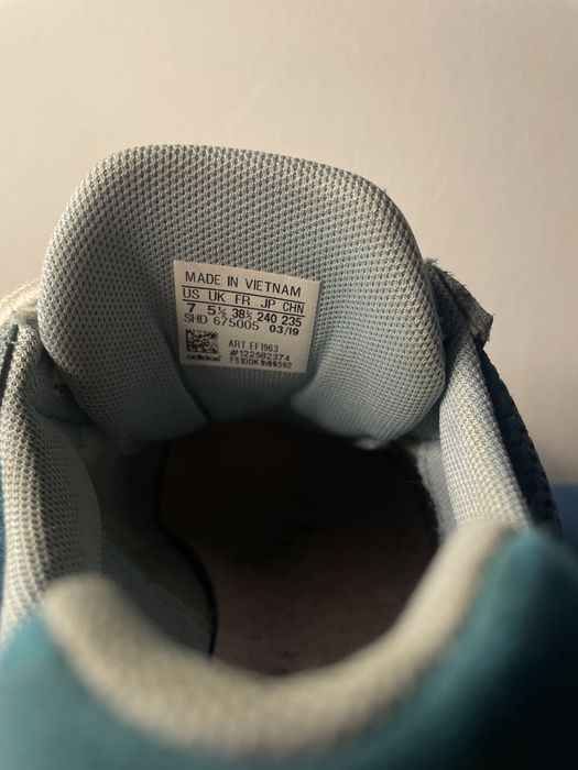 Adiasi Adidas Falcon 38.5