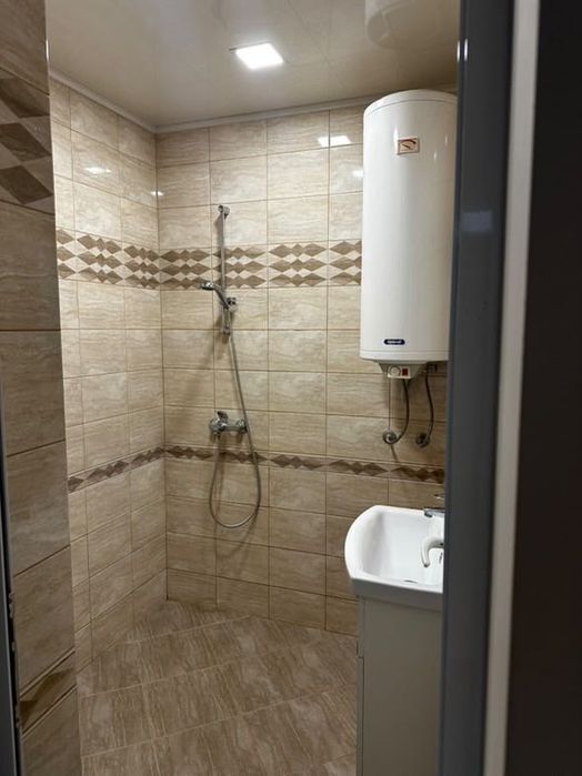 Тристаен апартамент в централна част на Варна