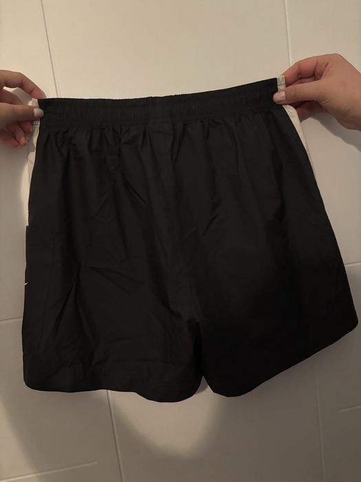 Дамски къси панталони Nike