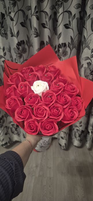 Diferite modele si marimi de buchete trandafiri de sapun