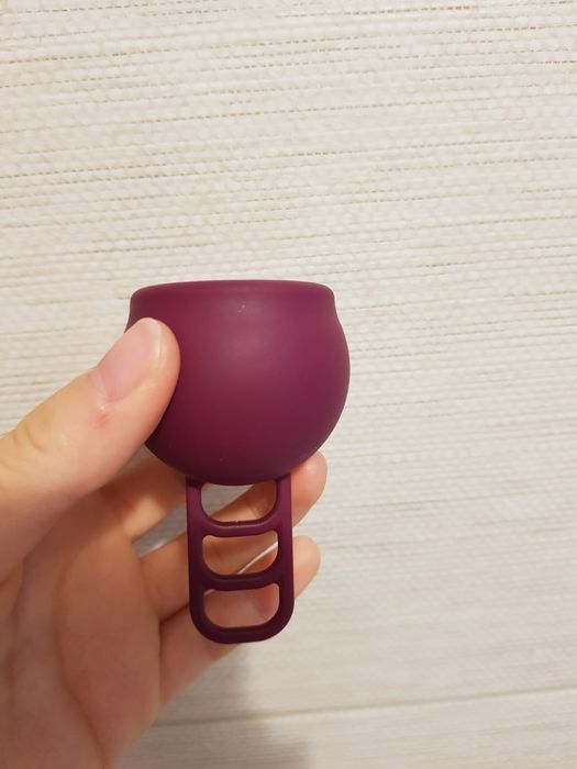 Vând cupă menstruala Merula one size