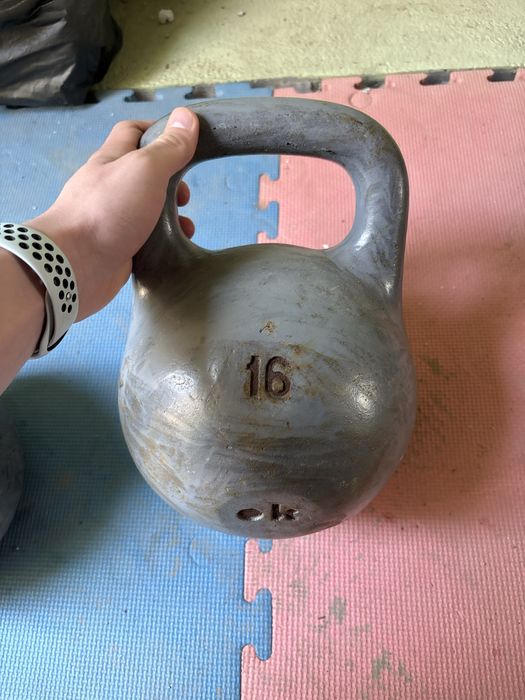 Гиря 2 шт 16и 24кг