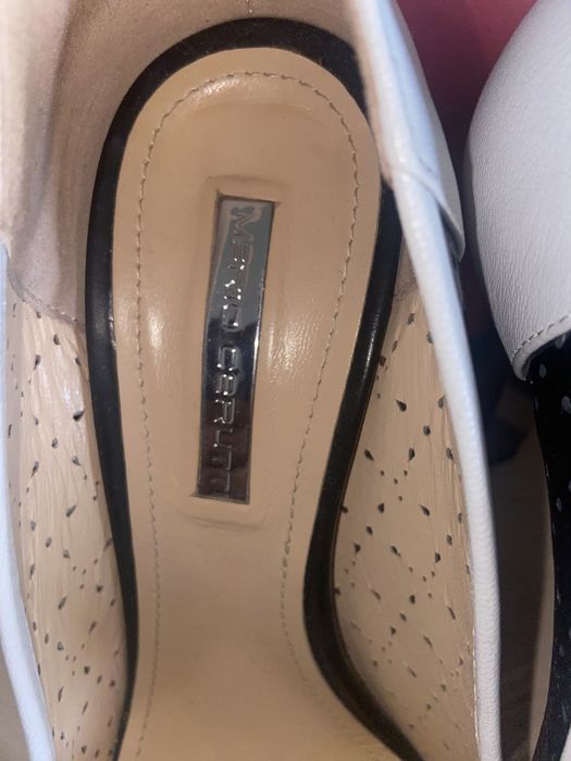 Продаются шикарные туфли от Бренда Mario Cerutti