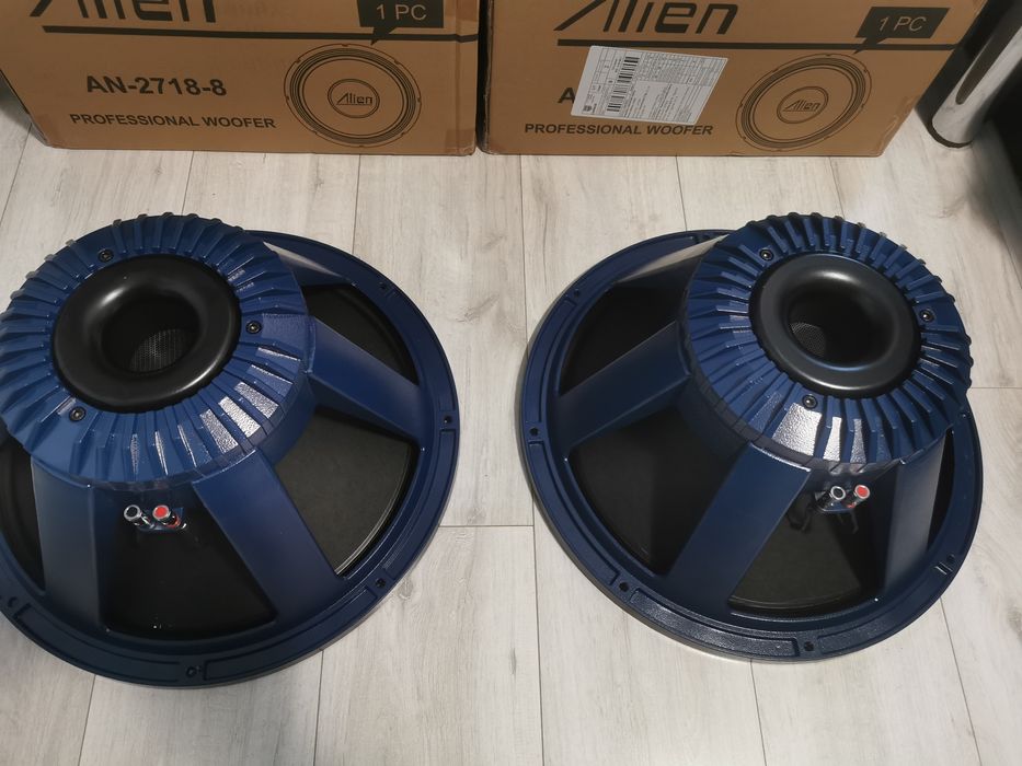 Vând difuzoare 18 Inch 46 cm 800 w rms