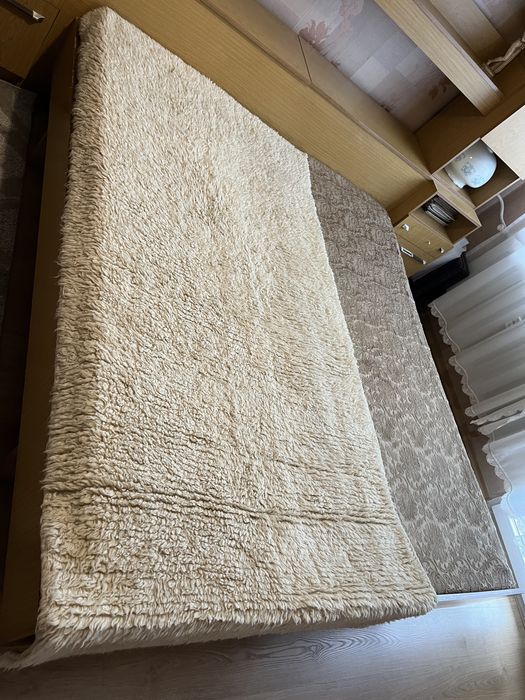 Три ръчно тъкани губери