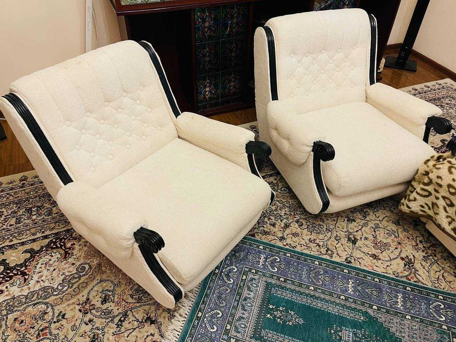 Диван с креслами