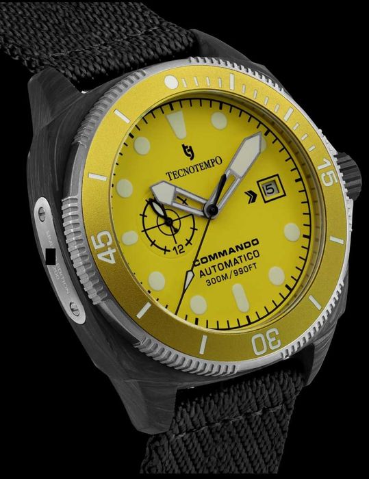Tecnotempo - "Commando" - Forged Carbon & Titanium - Automatic