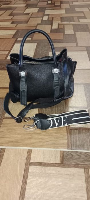 Женский сумка сотилади