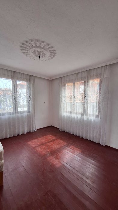 Продава се Къща в Асеновград - 200 кв.м за 825 €/кв.м - Снимка #13