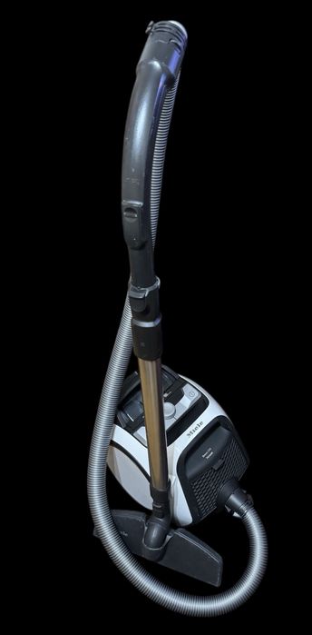 Aspirator Miele Boost CX1 Parquet HS20 890w - stare excelentă