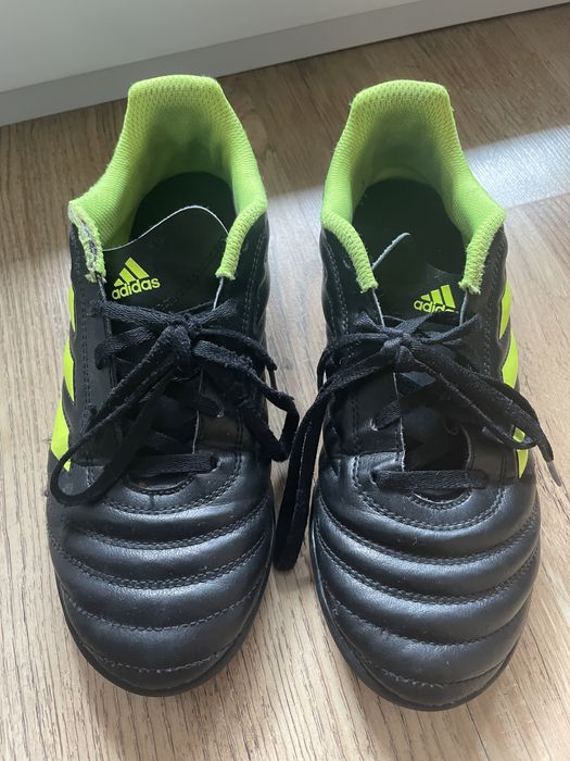 Детски бутонки Адидас