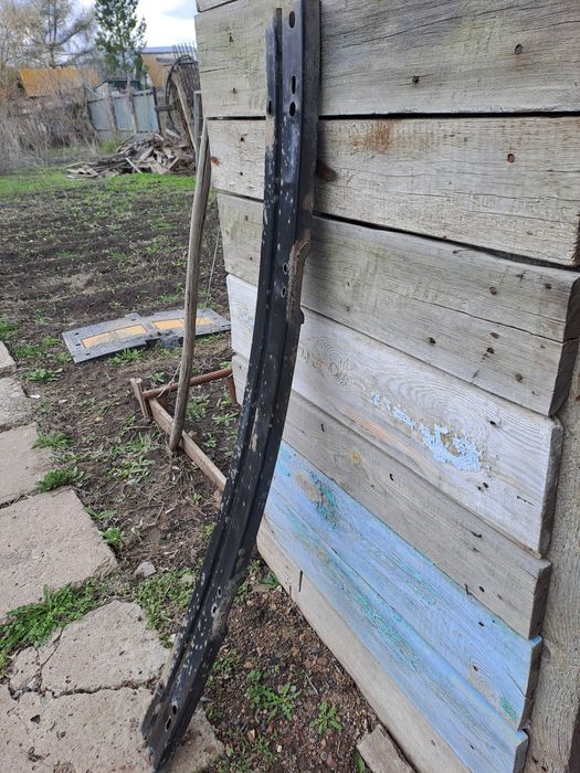 Усилитель заднего бампера