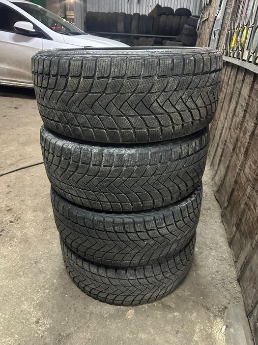 ПРОДАМ шины, липучка