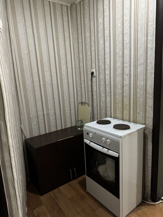 Продаю 1-комн малосемейку