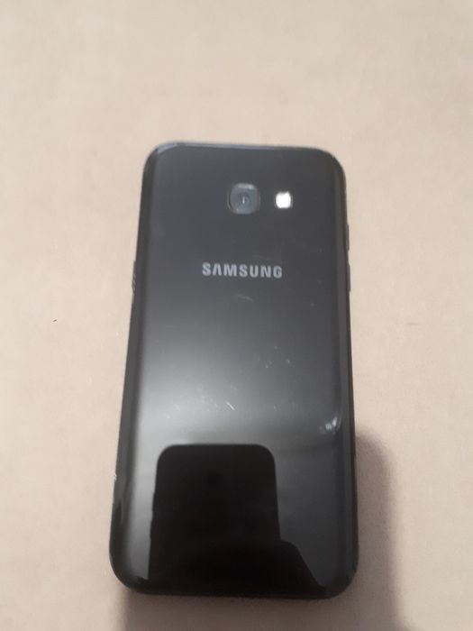 Продаю Самсунг А5