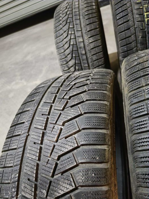 Hankook Winter Cept Evo 2 SUV, Размер: 275/45R21