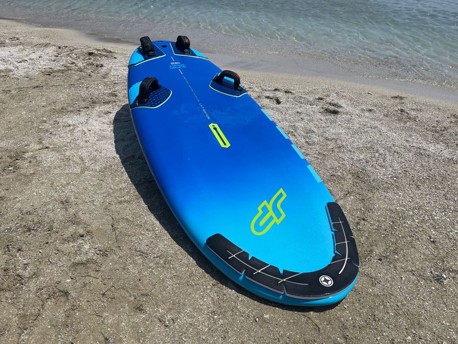 Vand placa de windsurf JP Australia Supersport 133 l 2023.