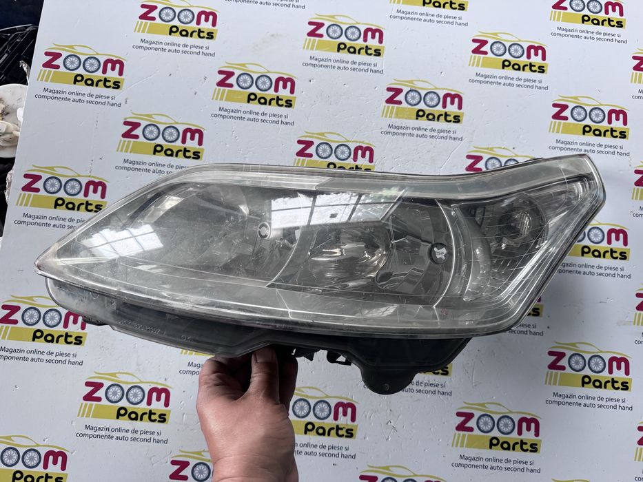 Far stanga dreapta Citroen C4 2005-2010