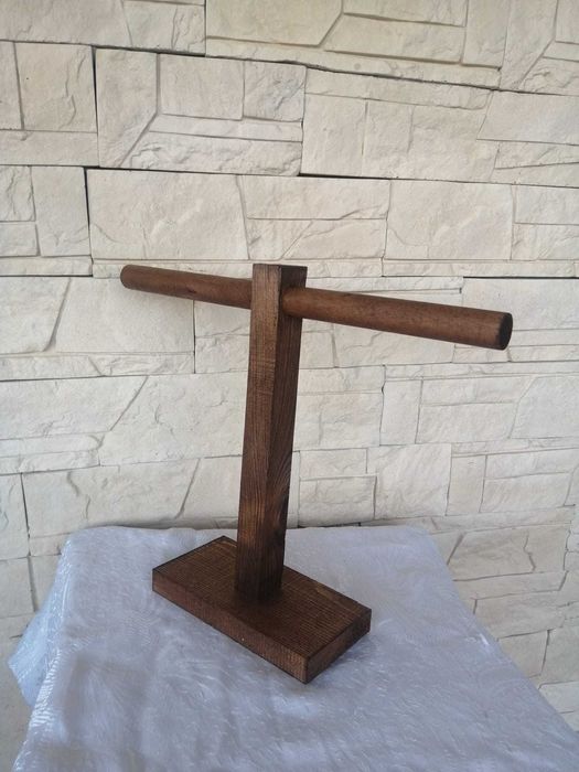 Поставка - стойка за бижута