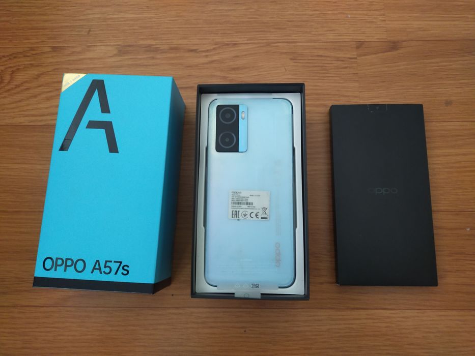 Продаю телефон срочно