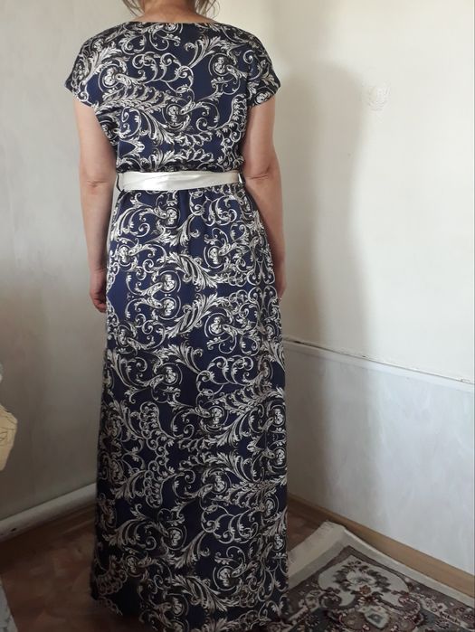 Продам платье в отличном состояний