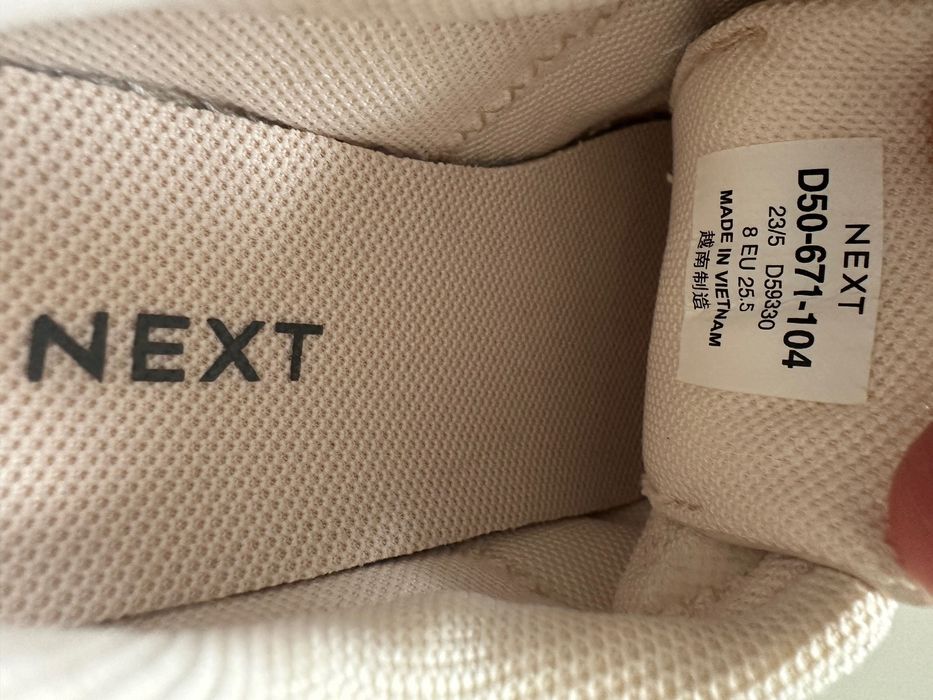 Детски Обувки NEXT -25.5 нови