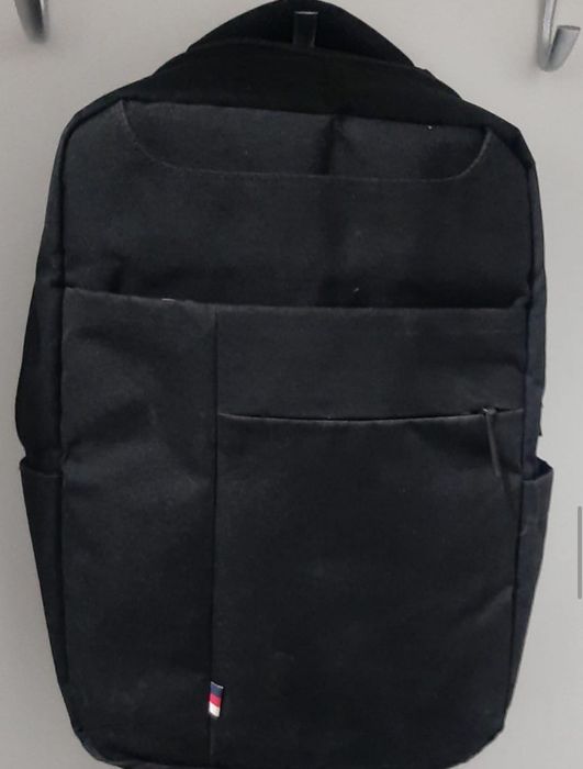 Рюкзак. черный  в. идеальном. состоянии