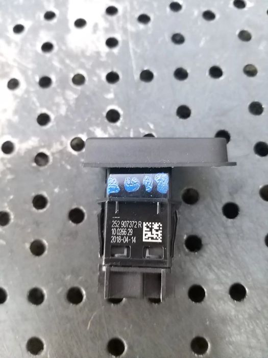 Buton avarii renault captur 1 j5 h5 252907372r 10026629