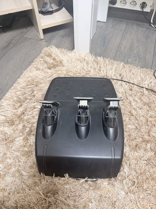 Logitech G923 TrueForce + Shifter | PS5/PS4/PC | Folosit aprox 50 de ore | Ca nou